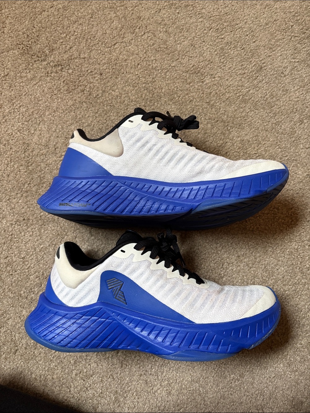 Women's RAD GLOBAL R-1 trainers size 7.5 - Picture 6 of 8